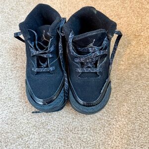Toddler 7C Black Cat 4s